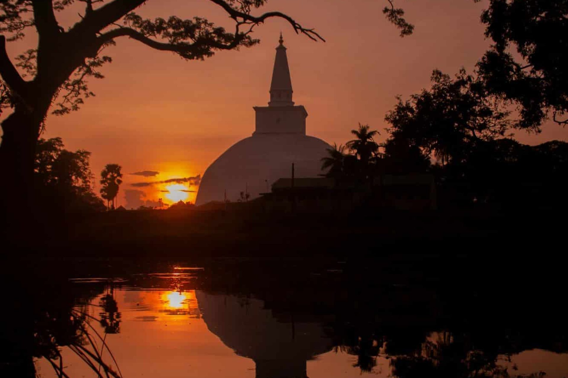 Golden sunset over ancient ruins in Anuradhapura – timeless beauty in Sri Lanka’s Cultural Triangle