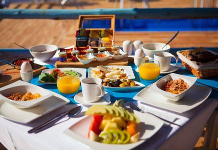 Breakfast at the Asfiya Sea View