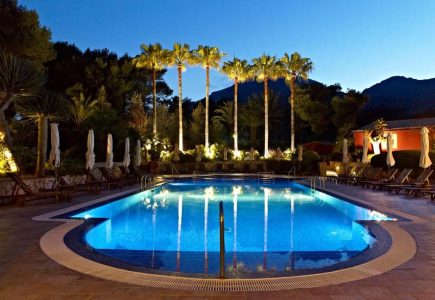 Cala Sant Vicenc pool by night