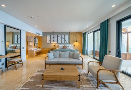 Deluxe Room, Sea View, with Jacuzzi 2