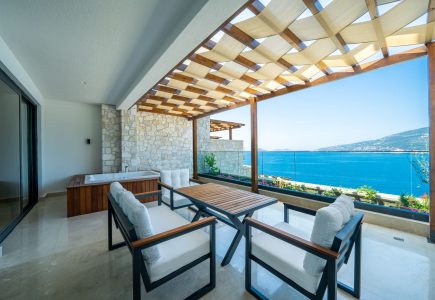 Deluxe Room, Sea View, with Jacuzzi 5