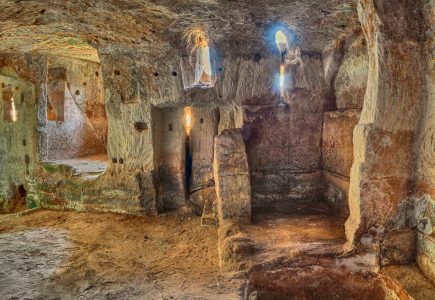 Grotta rupestre