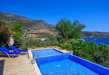 Likya Pavilion Pool House infinity edge pool