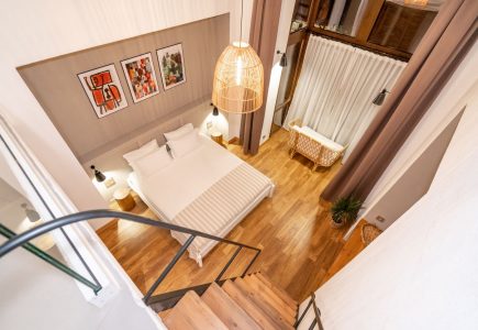 Loft Room with Jacuzzi