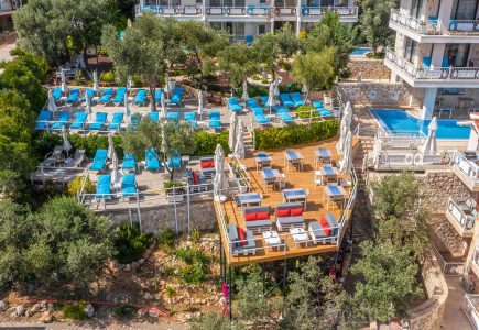 Oasis Hotel suntrap