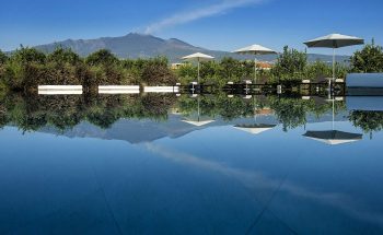 Ramo D'Aria fabulous pool and dramatic view of Mount Etna