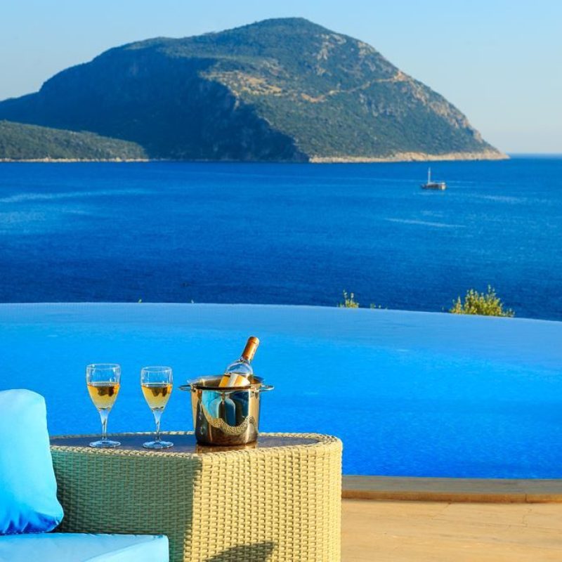 Villa Guney Exclusive in Kalkan bay dreaming by the pool