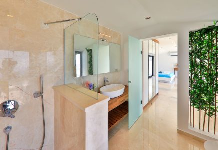 Villa Loop en-suite Master Bedroom Penthouse