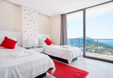 Villa Spectre twin bedroom with sea views