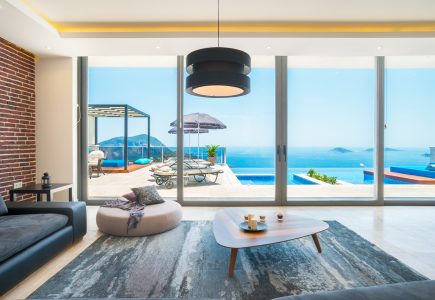 Villa Spectre lounge with sea views