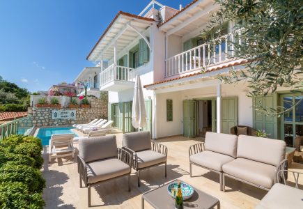 Yesil Ev Villa in Kalkan alfresco seating area
