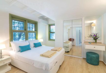 Yesil Ev Villa in Kalkan downstairs double bedroom