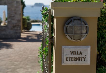 villa-eternity-sign-high